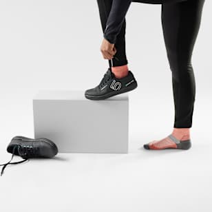 Women's Bike Ankle Socks - Wild Salmon