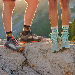 Hike Soaring Mid Crew Socks - Charcoal