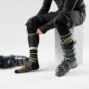 Ski Growling Grizzly Over The Calf Socks - Black
