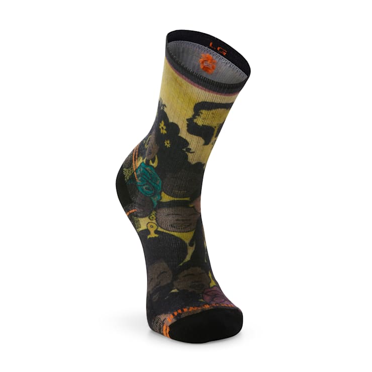 Outdoor Afro Hike Print Crew Socks image number 2