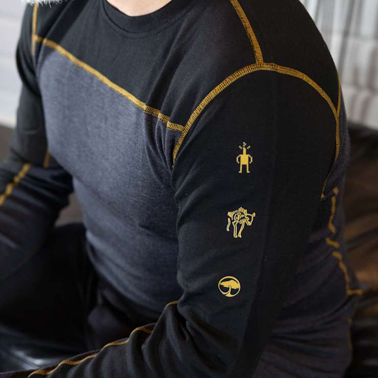 Men's Classic Thermal Merino Base Layer Colorblock Crew - Smartwool US