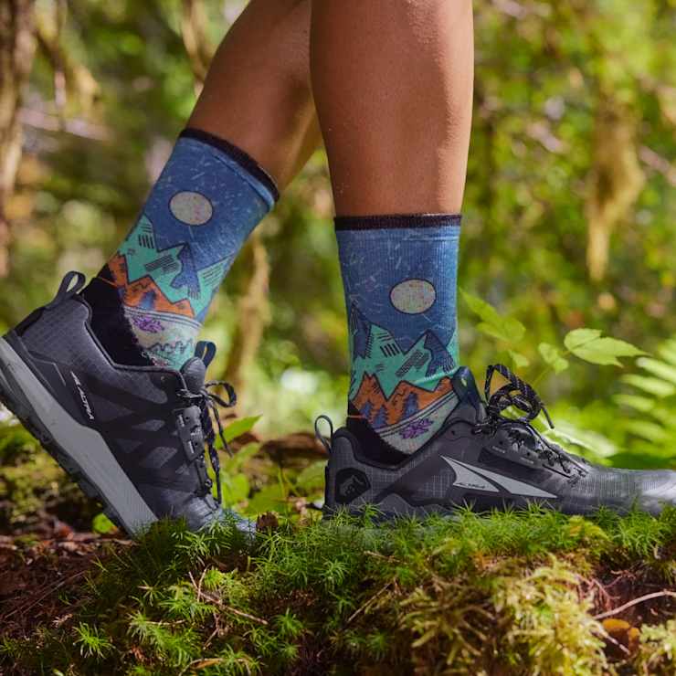 Women's Trail Run Mountain Print Crew Socks Smartwool US