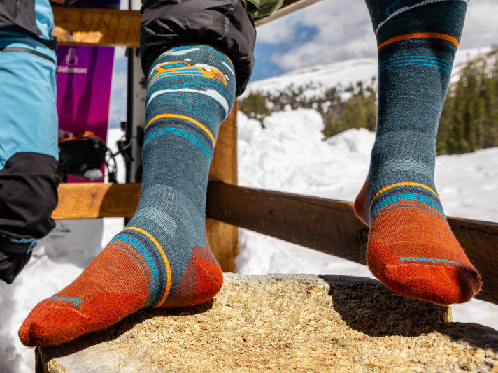 ウェア STREET SOCKS Snowboard Retro Line Over The Calf Socks - Smartwool US